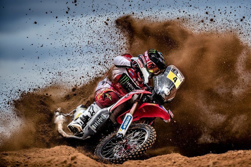 Kevin Benavides se lesiona entrenando para el Dakar 2017