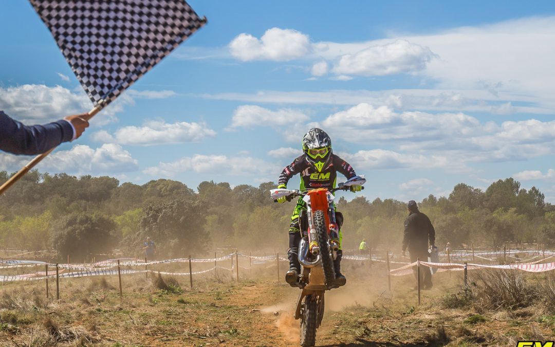 Dominio absoluto de Aleix Saumell en el Pequenduro de Cabanes