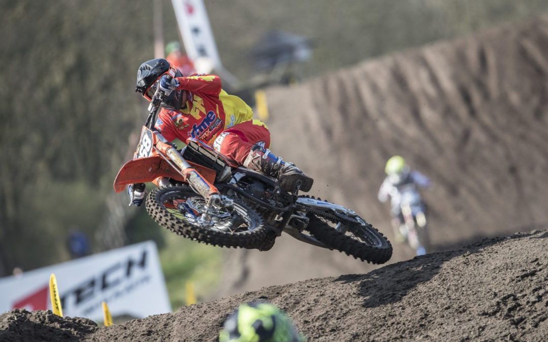 Gran debut del equipo RFME MX Junior Team