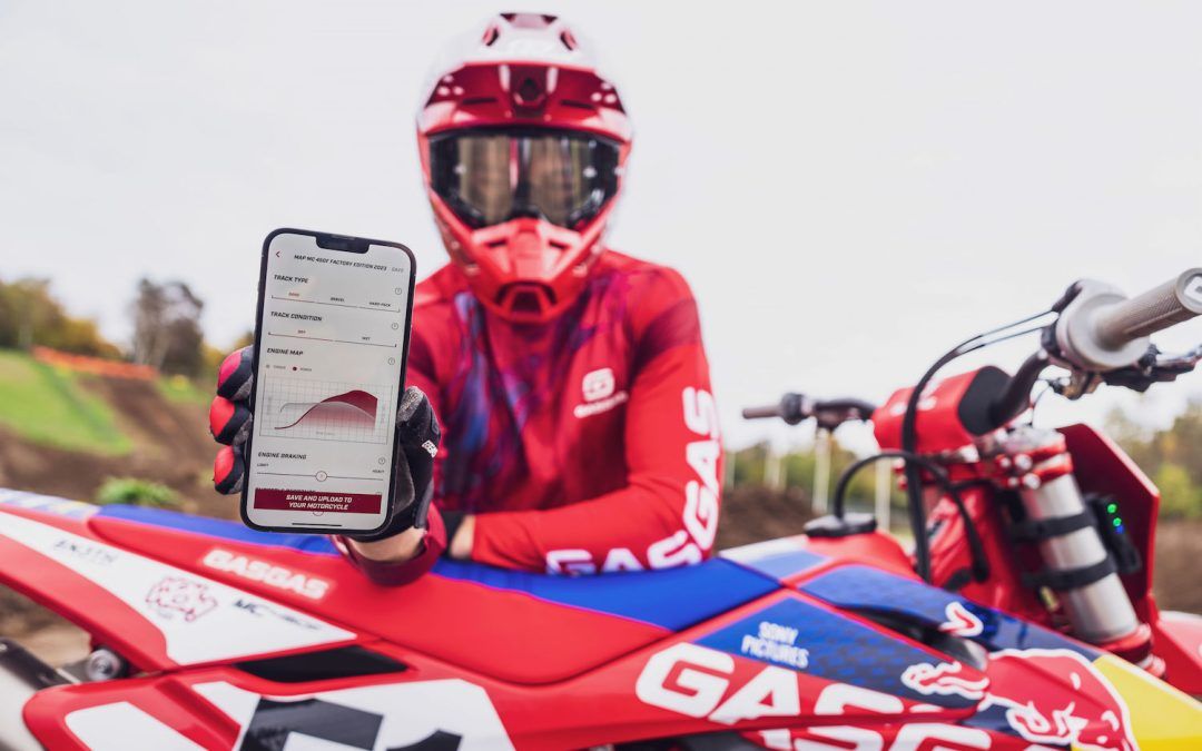 Configura tu GASGAS con la Unidad de Conectividad Offroad junto con la App GASGAS+