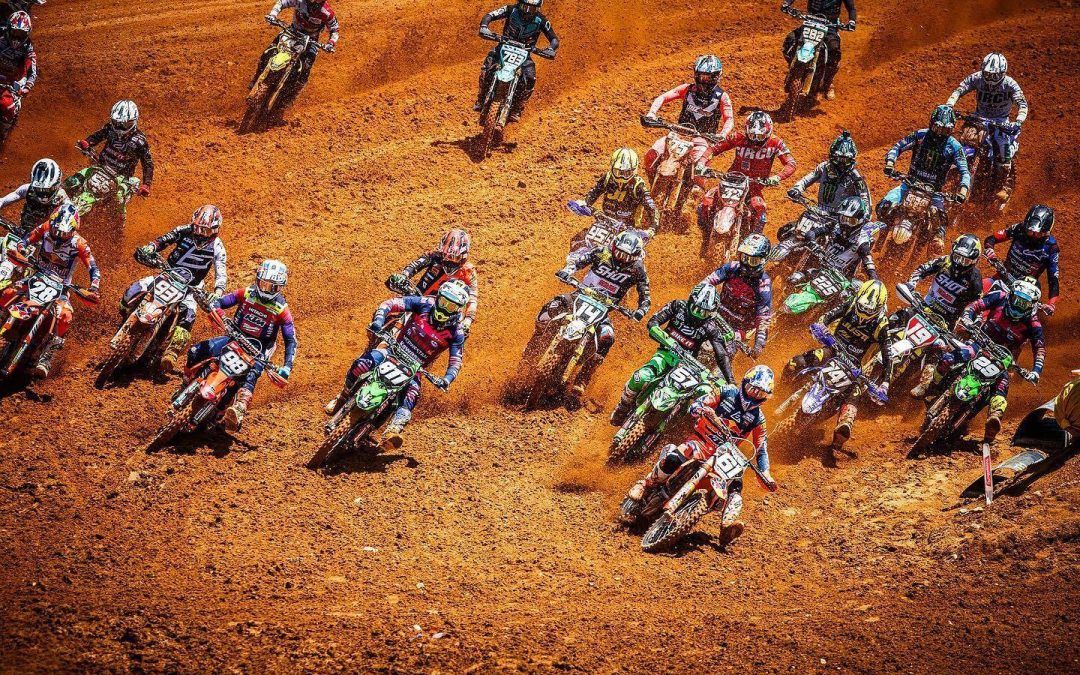 ¿Las motos eléctricas de MX deben enfrentarse a las de combustión?