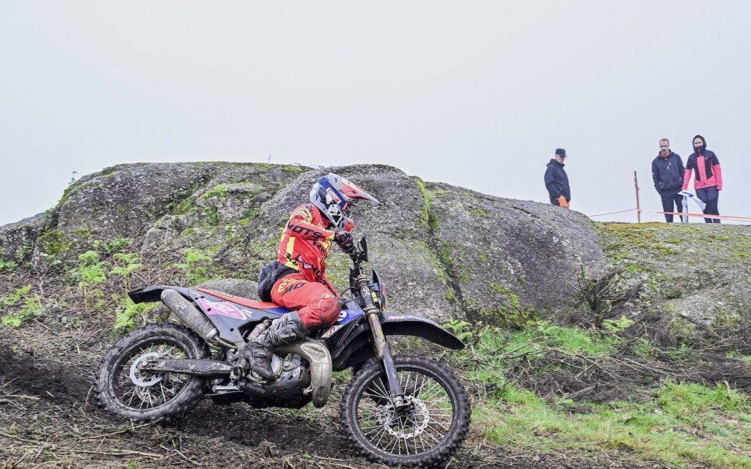 Mireia Badia del Rieju Factory lidera el Mundial de Enduro Women