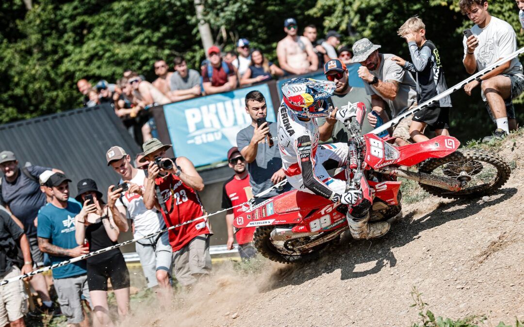 Andrea Verona se impone en el 1er día del GP de Eslovaquia