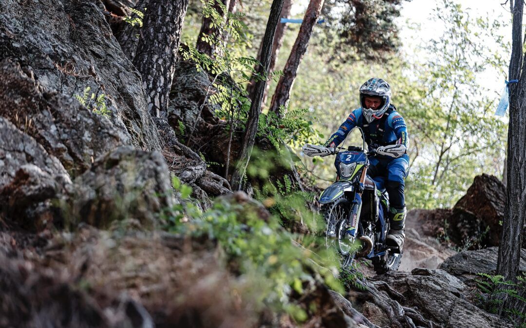 Teodor Kabakchiev gana el 2º día Offroad de Red Bull Romaniacs