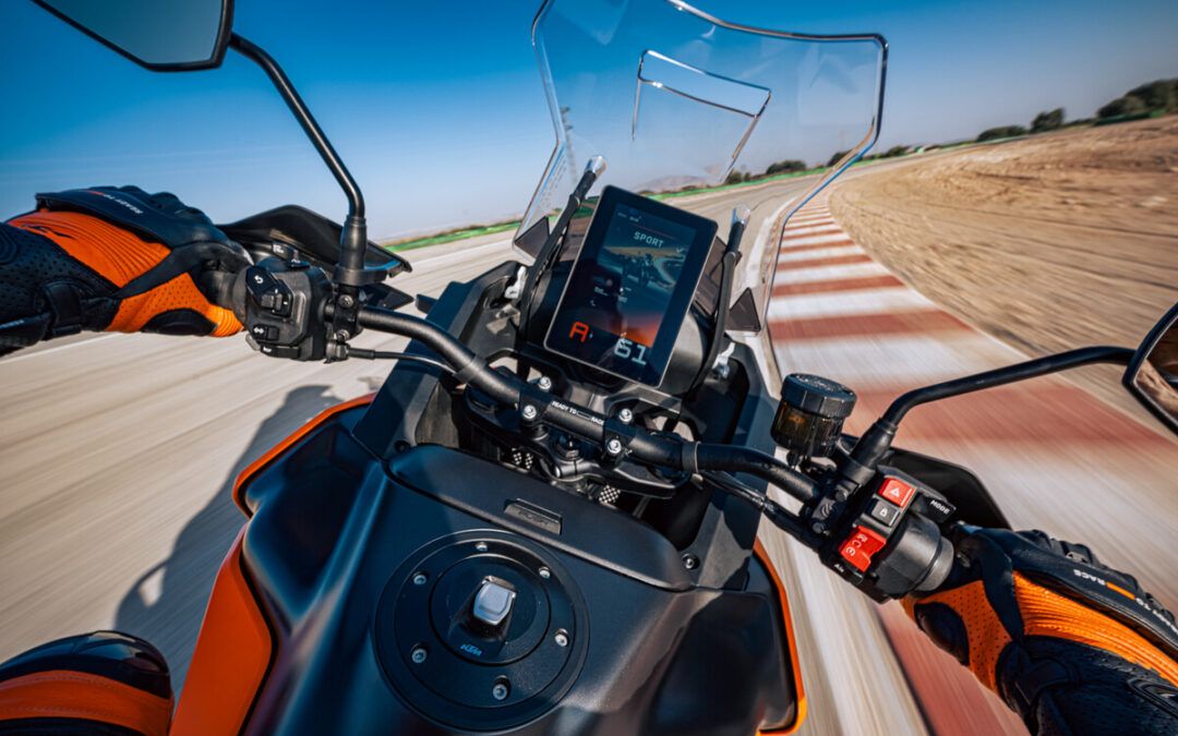 KTM estrena una superior tecnológica con las nuevas instrumentaciones TFT