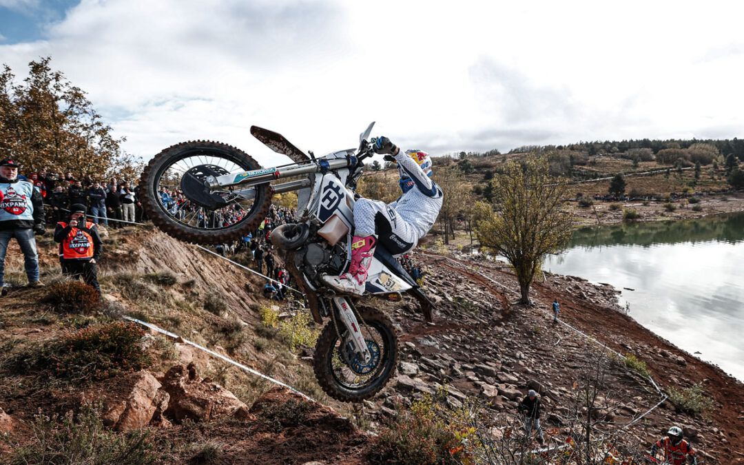 Billy Bolt el más rápido en Campoo Xtreme y gana el SuperEncierro del 24MX Hixpania Hard Enduro