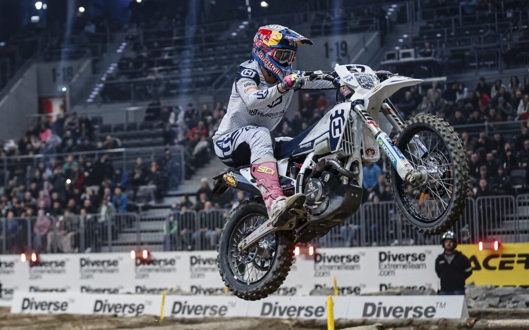 El Campeonato Mundial FIM de SuperEnduro se inicia en Polonia con Billy Bolt ganando