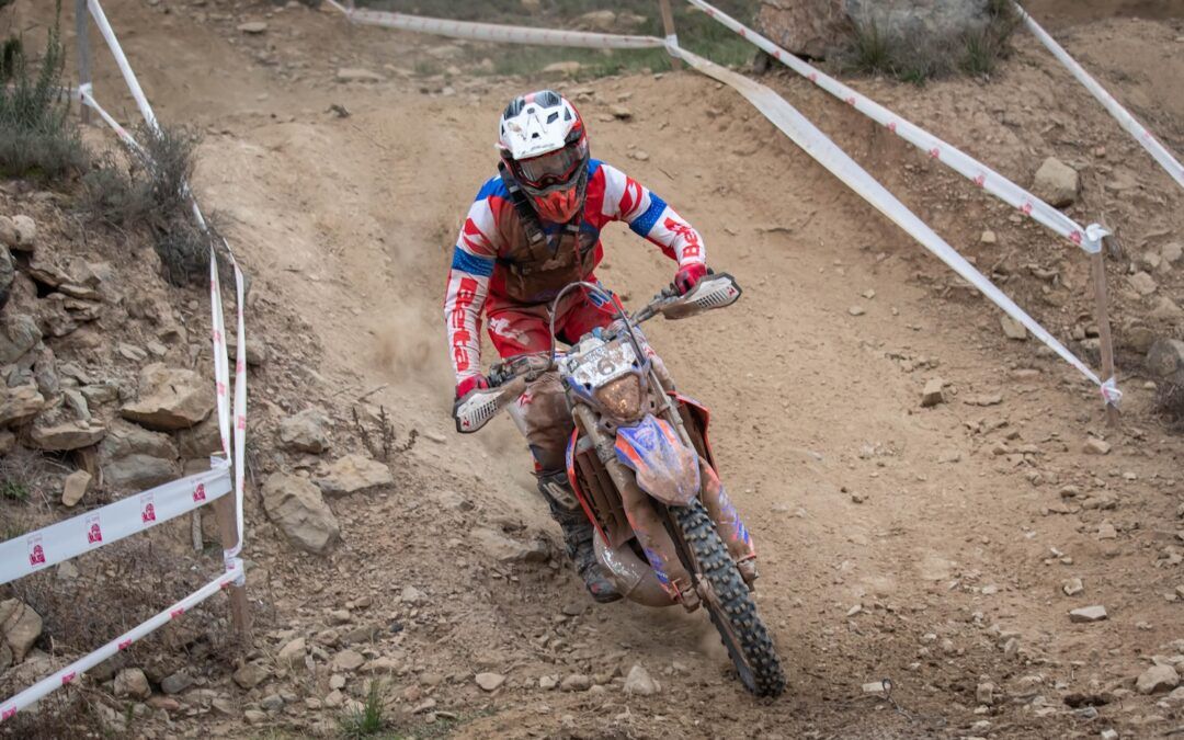 Beta Trueba despide 2024 en el EnduRoc
