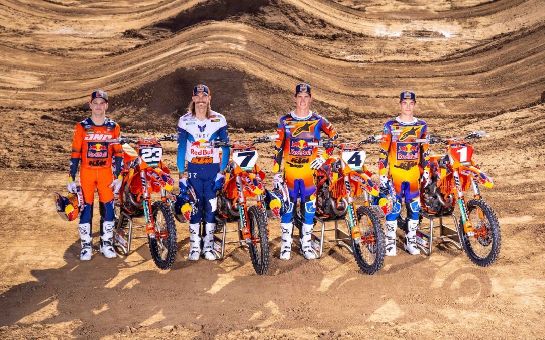 RED BULL KTM FACTORY RACING se enfrenta a la temporada 2025 del Campeonato Mundial SMX