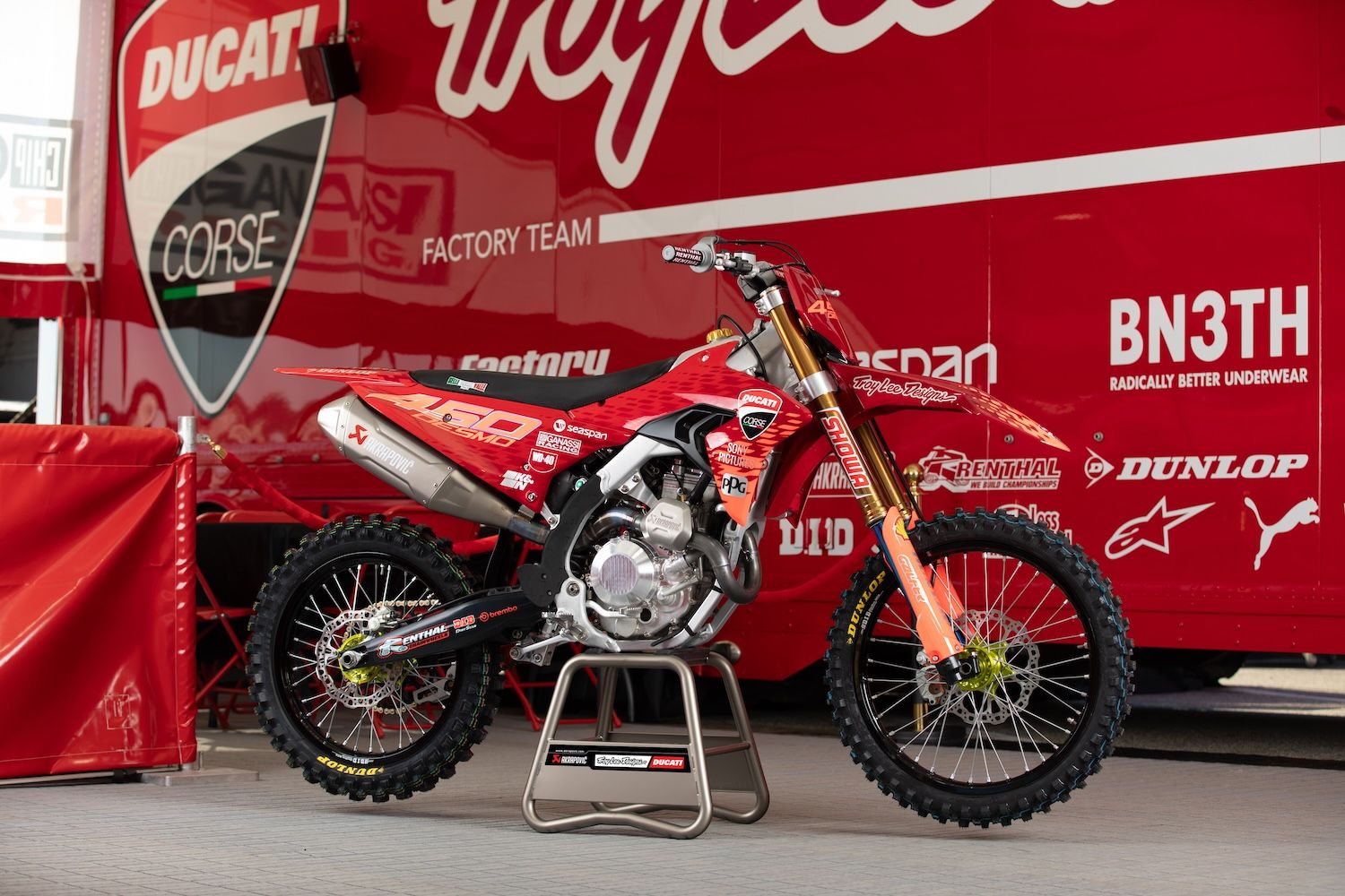 Ducati Desmo450MX