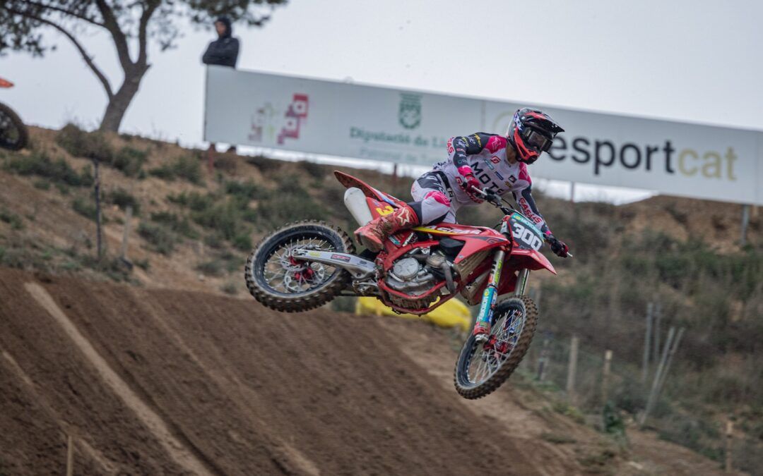MX Bellpuig: La lluvia permite un sábado de duelos