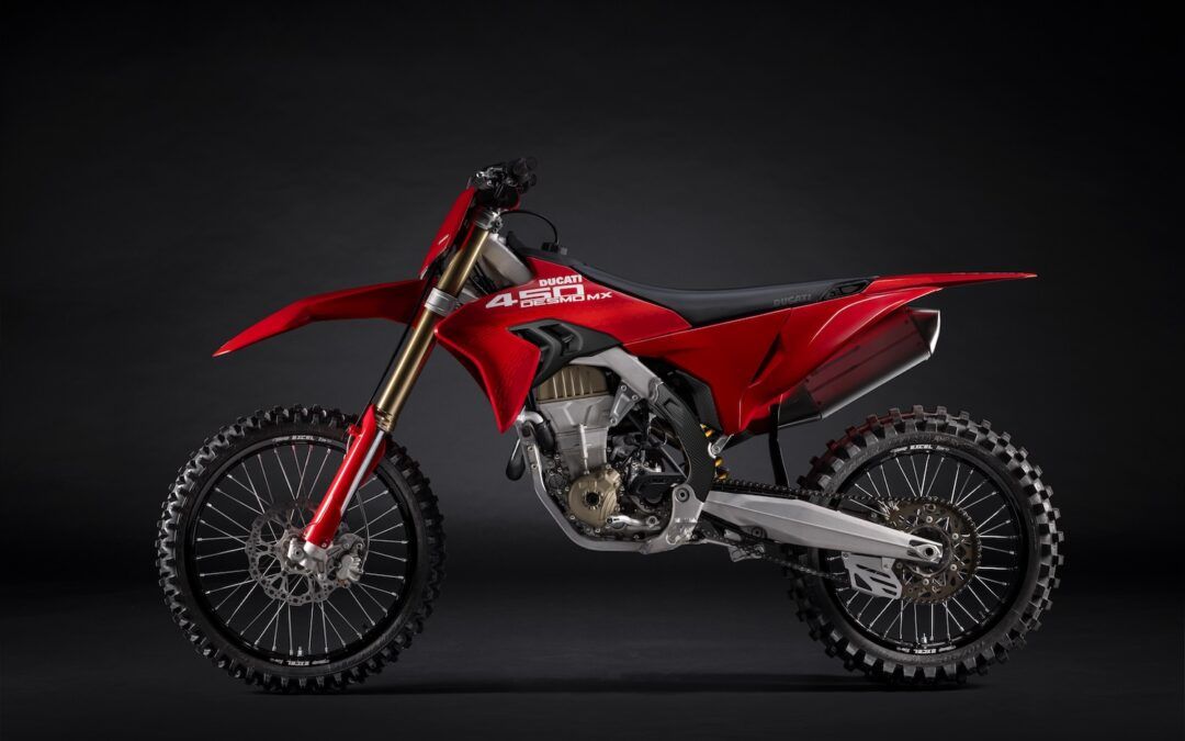 Desmo450 MX: Comienza la producción de la primera moto de motocross de Ducati