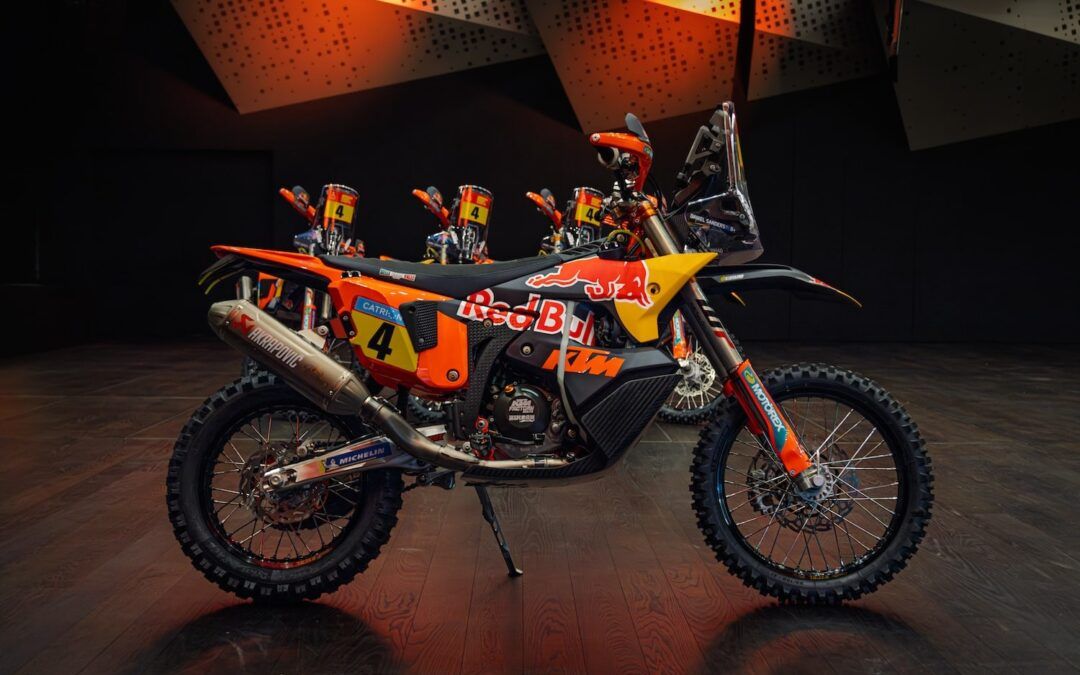 Llega la nueva KTM 450 Rally Replica 2026, basada en décadas de excelencia en el Dakar