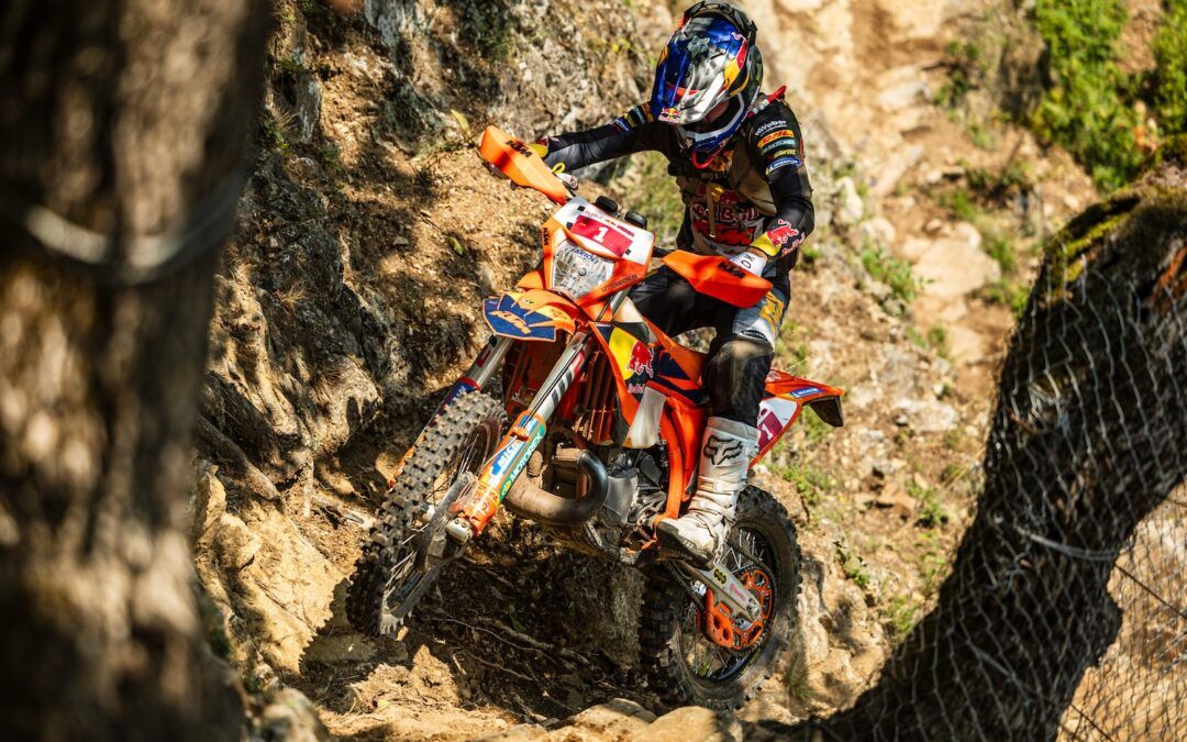Mani Lettenbichler lidera Red Bull Romaniacs después de la victoria del día 2 Offroad