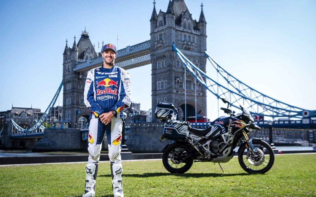 Sam Sunderland y la vuelta al Mundo en Triumph en 19 días