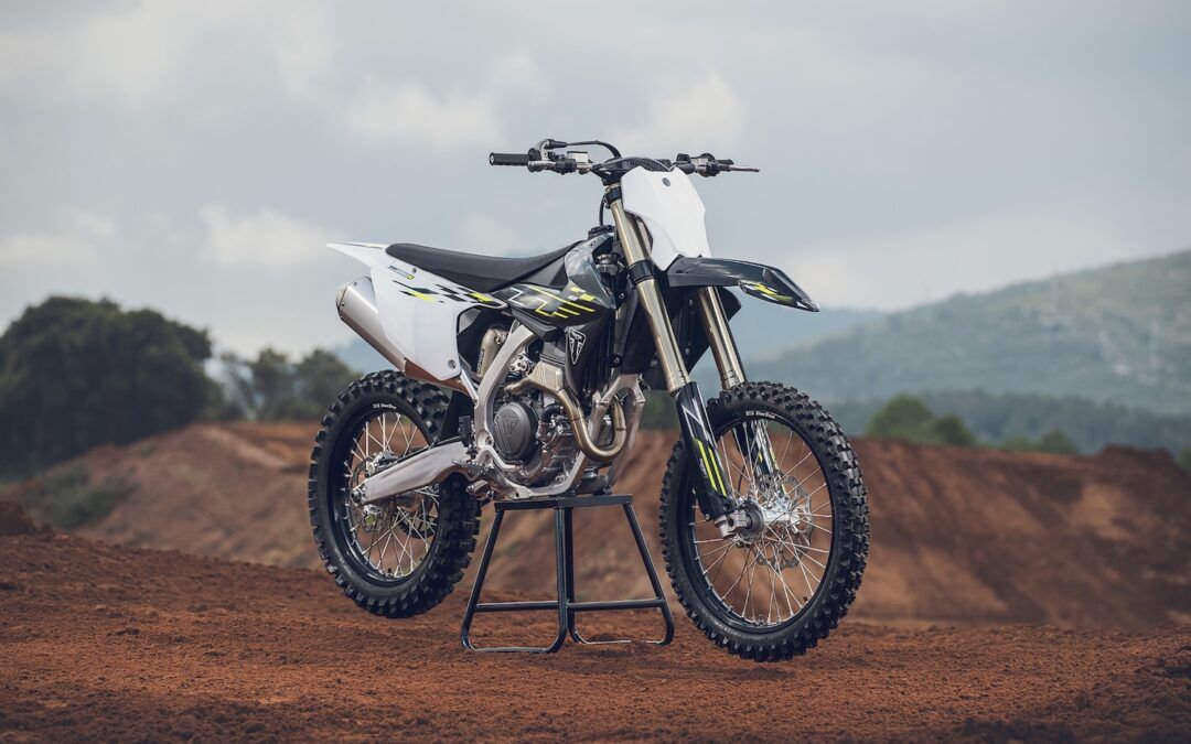 La Triumph TF 250-X 2026 afina su rendimiento… y su precio