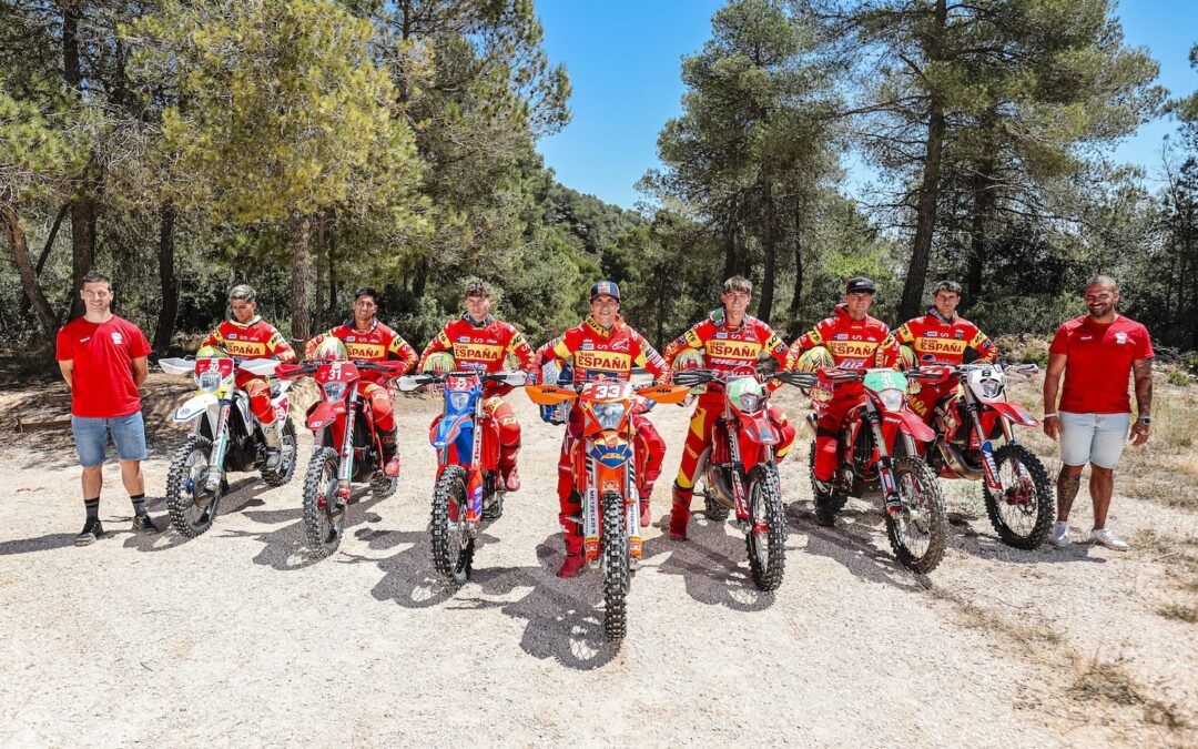 España presenta sus equipos RFME para los 6DAYS Italia 2025