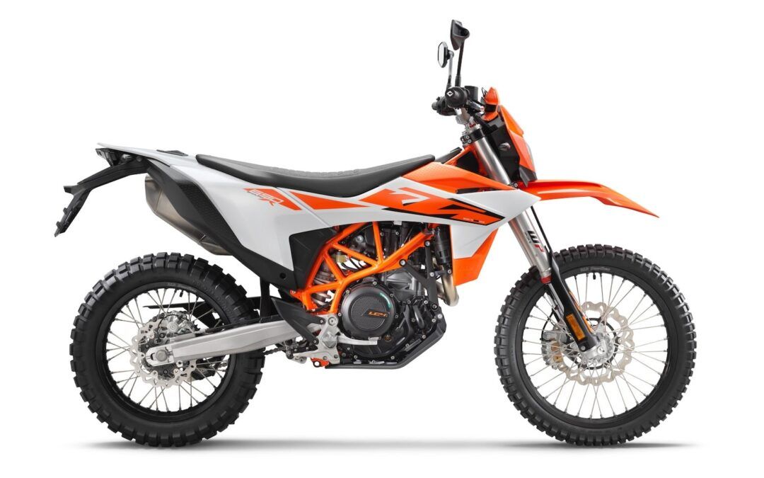 ¡Ya están aquí las nuevas KTM 690 Enduro R y KTM 690 SMC R 2026!