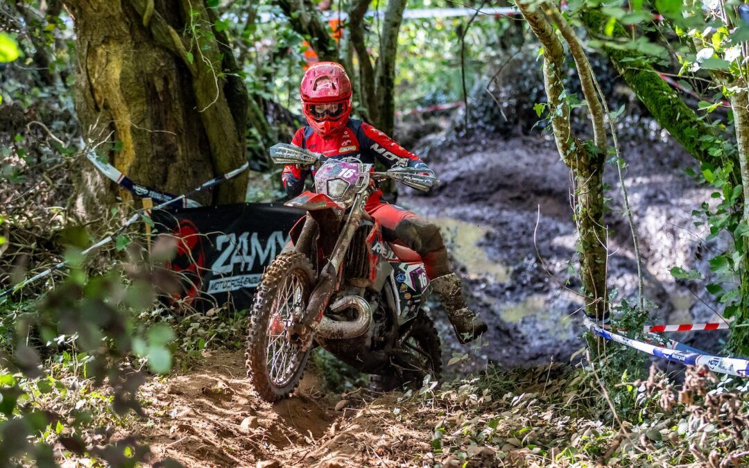 Rosie Rowett se proclama Campeona de Francia de Enduro 2025