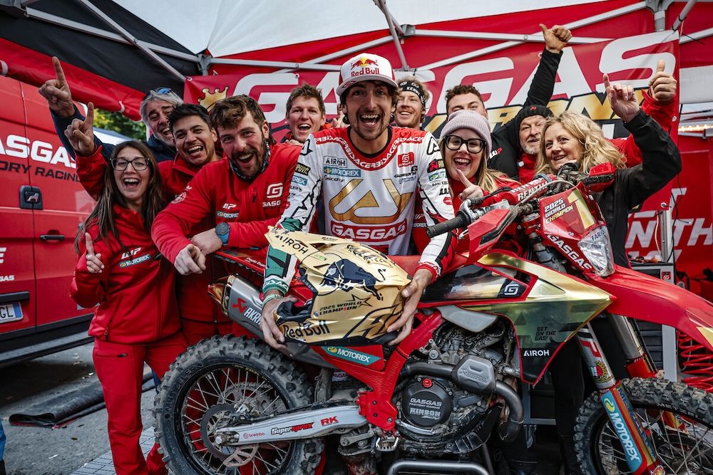 Andrea Verona Campeón del Mundo Enduro2 2025