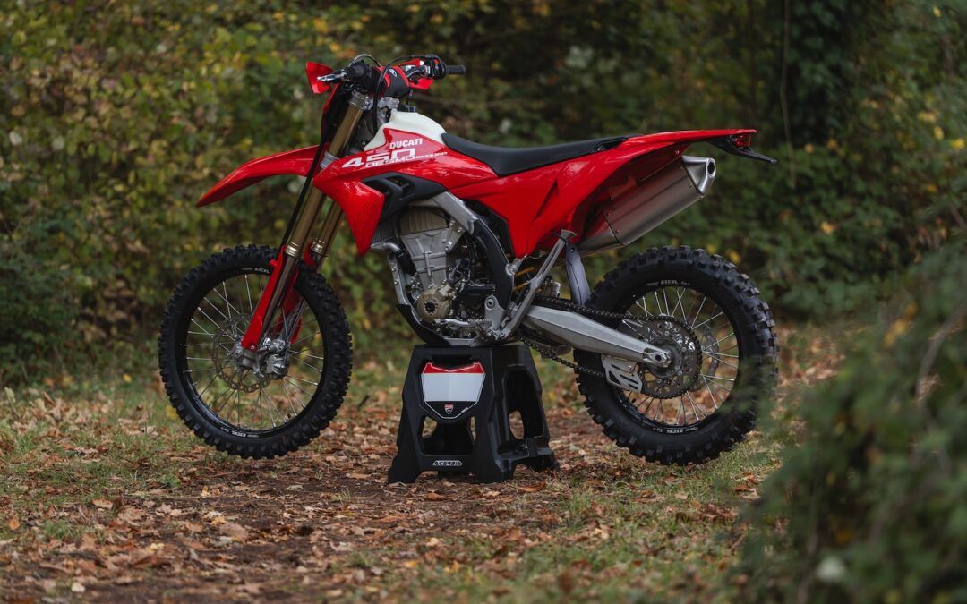 Ducati muestra su pre-serie de la Desmo450 Enduro