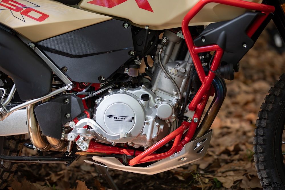 SWM SuperDual 650X