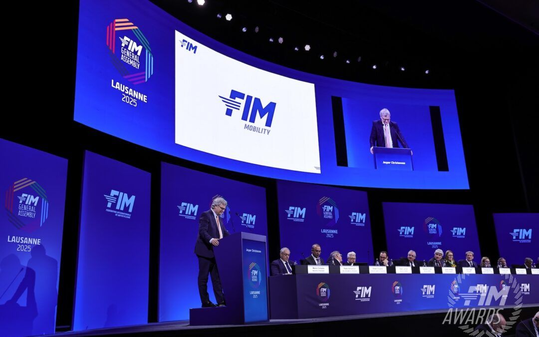 Nueva licencia FIM para las personas que trabajan o relacionadas con los equipos en las carreras
