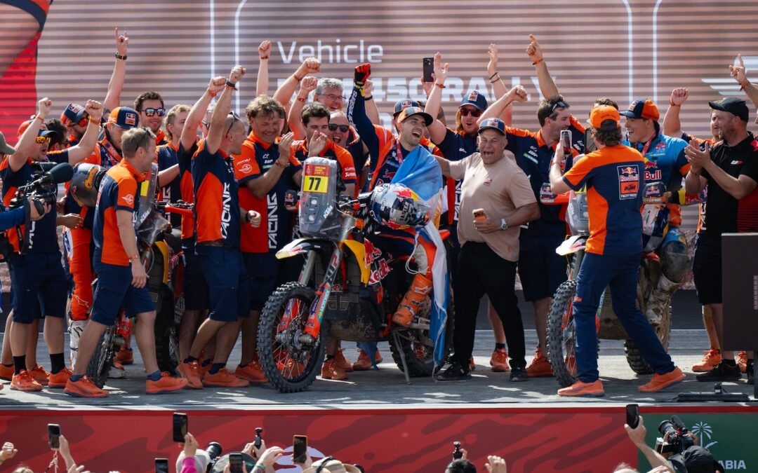 ¡Final de infarto! Luciano Benavides supera a Ricky Brabec por 2 segundos y gana el Rally Dakar 2026