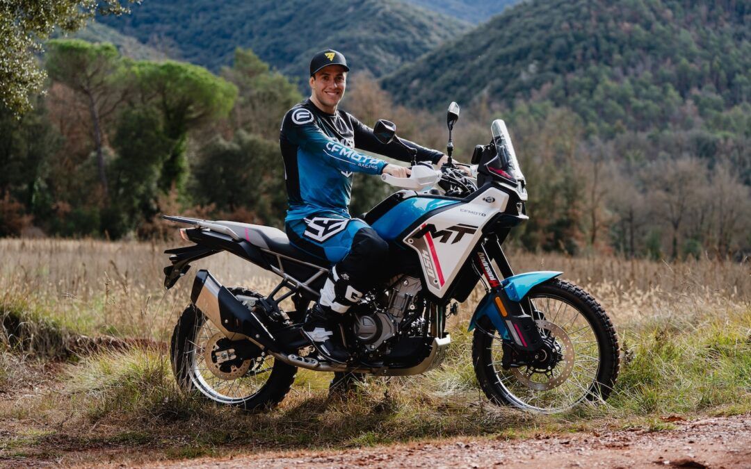 Mario Román, nuevo embajador de CFMOTO