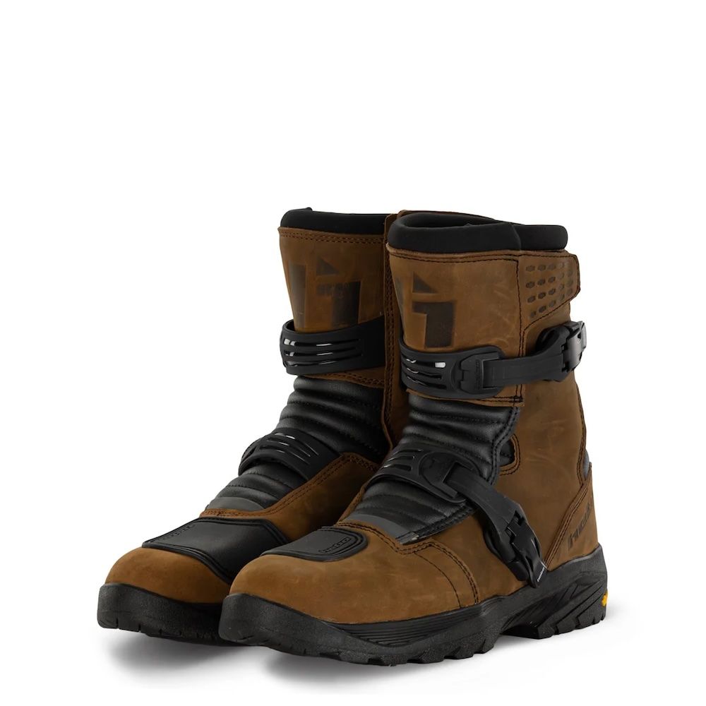 Botas Hebo Track Short