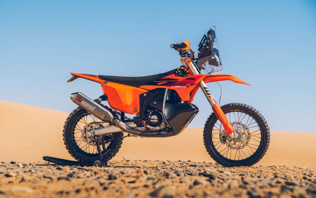 KTM presenta la ganadora del Dakar: la 450 Rally Replica 2027 y la Luciano Benavides Factory Edition