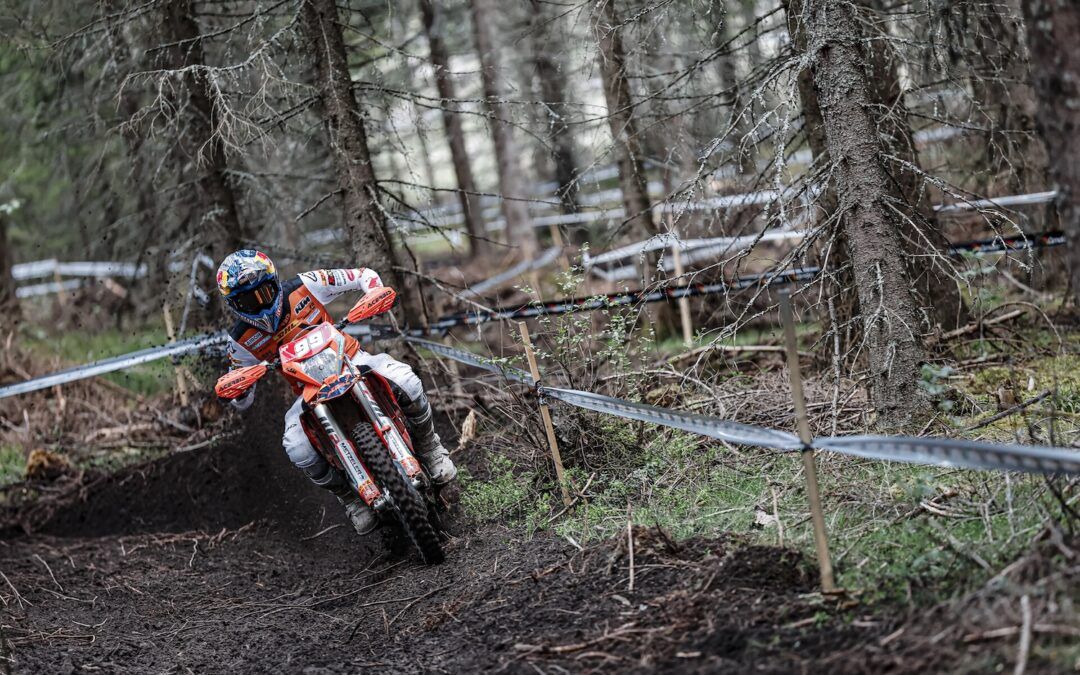 EnduroGP de Finlandia día 1: Verona se impone tras una intensa batalla con García