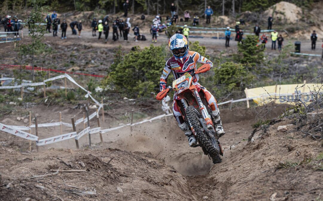 EnduroGP de Finlandia día 2: Josep García gana y se mantiene líder