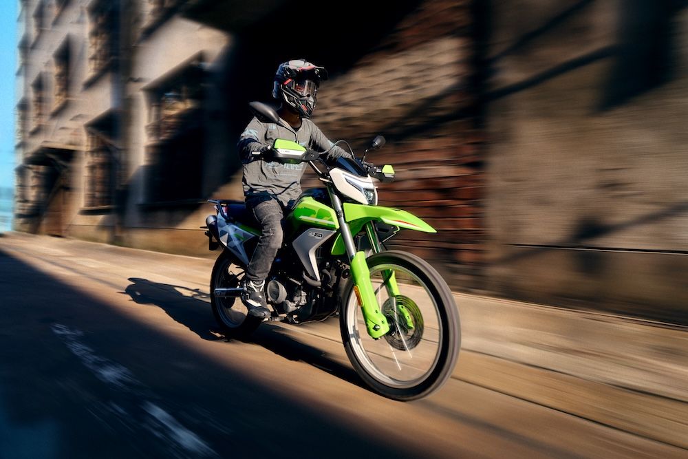 CFMOTO 250 DUAL