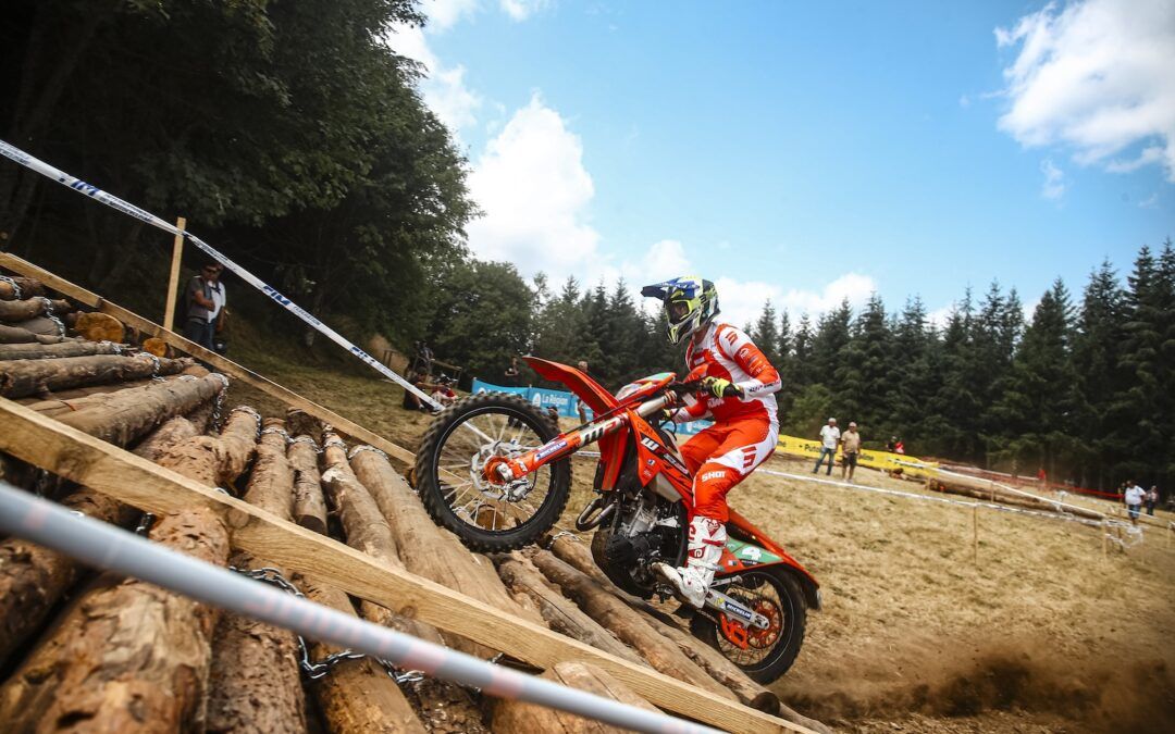 Alex Puey y Yago Domínguez, del WP Eric Augé, vuelven a subir al podio de EnduroGP en Francia