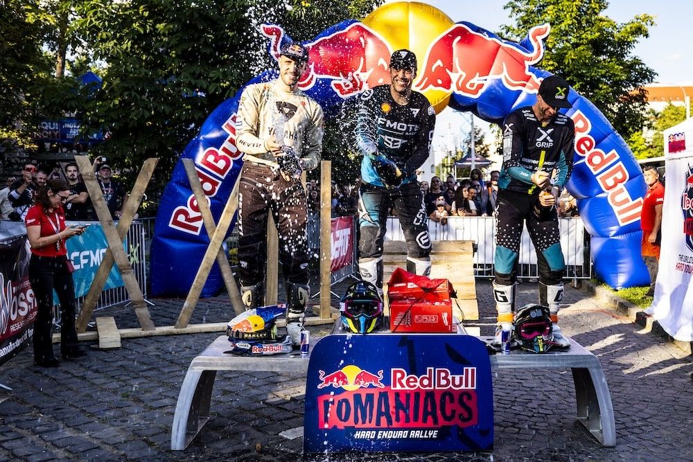 Podium ADV