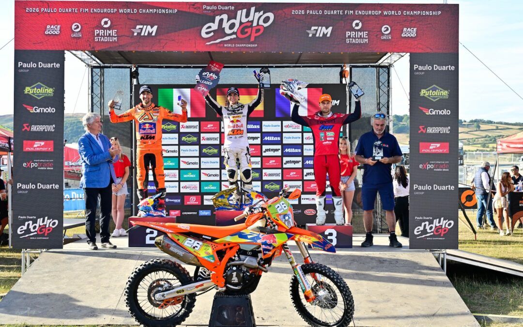 Holcombe, Verona y Elgari se coronan Campeones del Mundo en la gran final del EnduroGP de Gales