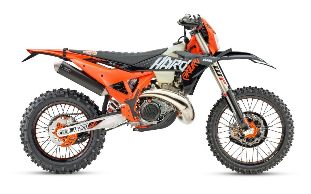 KTM luce su campeona 300 EXC HARDENDURO en edición MY27