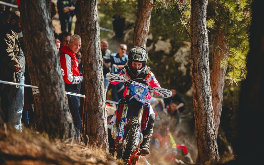 Dominio de Sandra Gómez en el primer Campeonato del Mundo de Hard Enduro Women´s